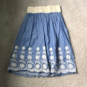 •Embroidered shirt•